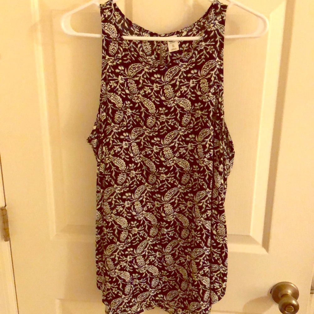Black and white tank